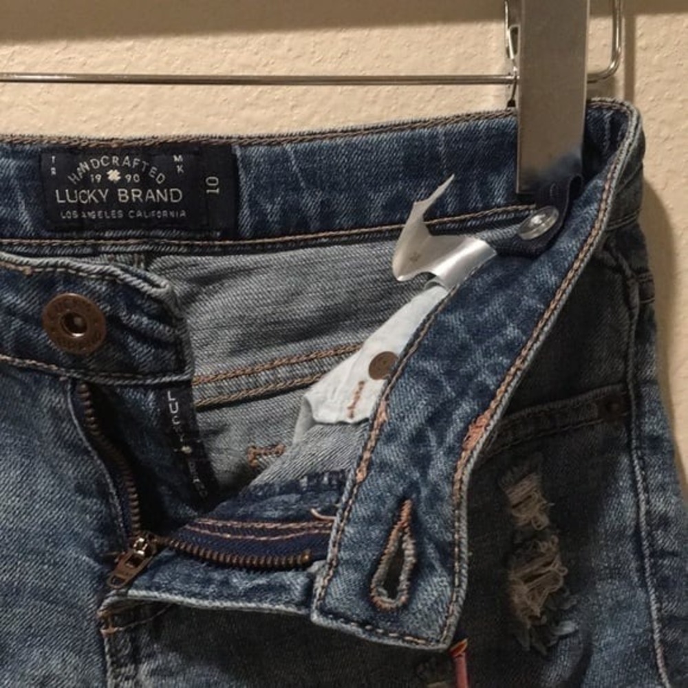 Lucky Brand Denim shorts Riley blue rolled hem distressed Size 10 - Picture 5 of 7